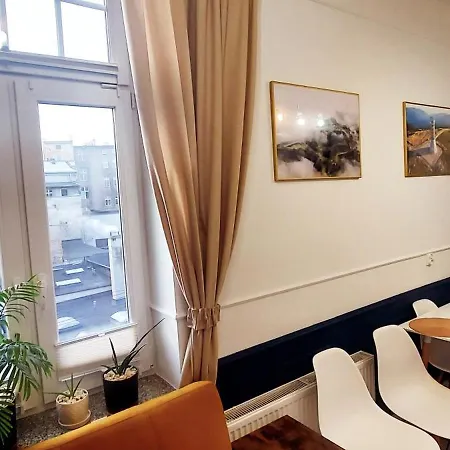 Azzurro - Old Town *