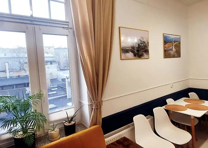 Azzurro - Old Town *